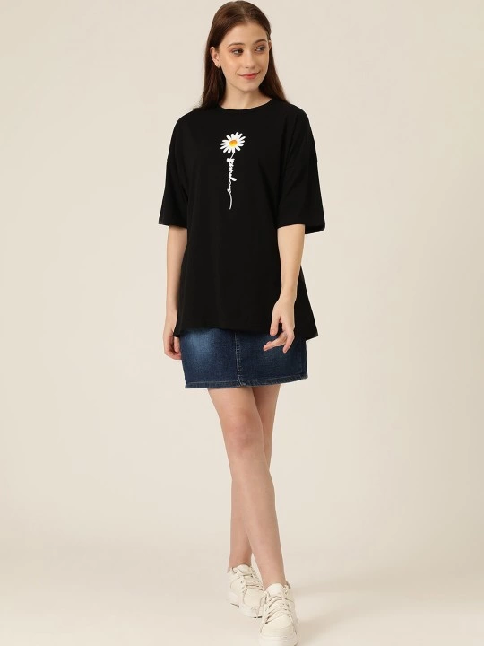 Kadın Papatya Baskılı T-Shirt Kısa Kol Bisiklet Yaka Oversize  Tişört - Siyah