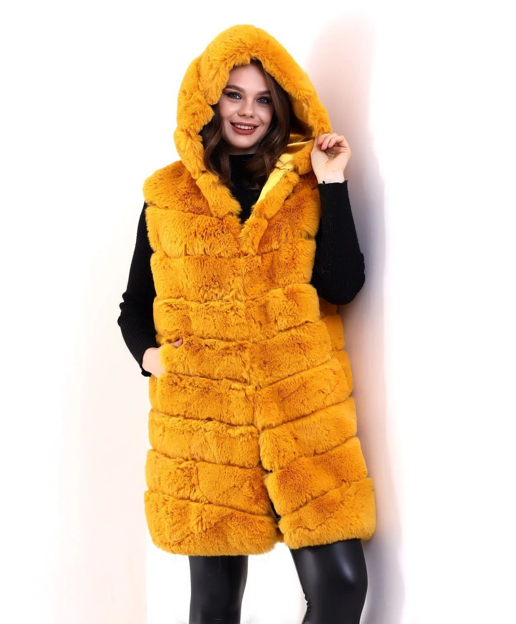 Kadın Kapüşonlu Peluş Kürk Yelek Premium Kalite Tam Astarlı Uzun Model - Sarı
