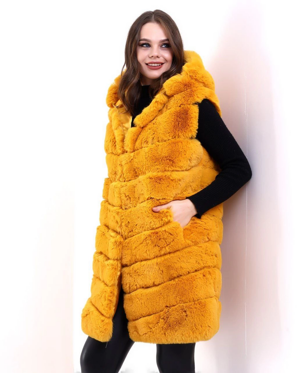 Kadın Kapüşonlu Peluş Kürk Yelek Premium Kalite Tam Astarlı Uzun Model - Sarı