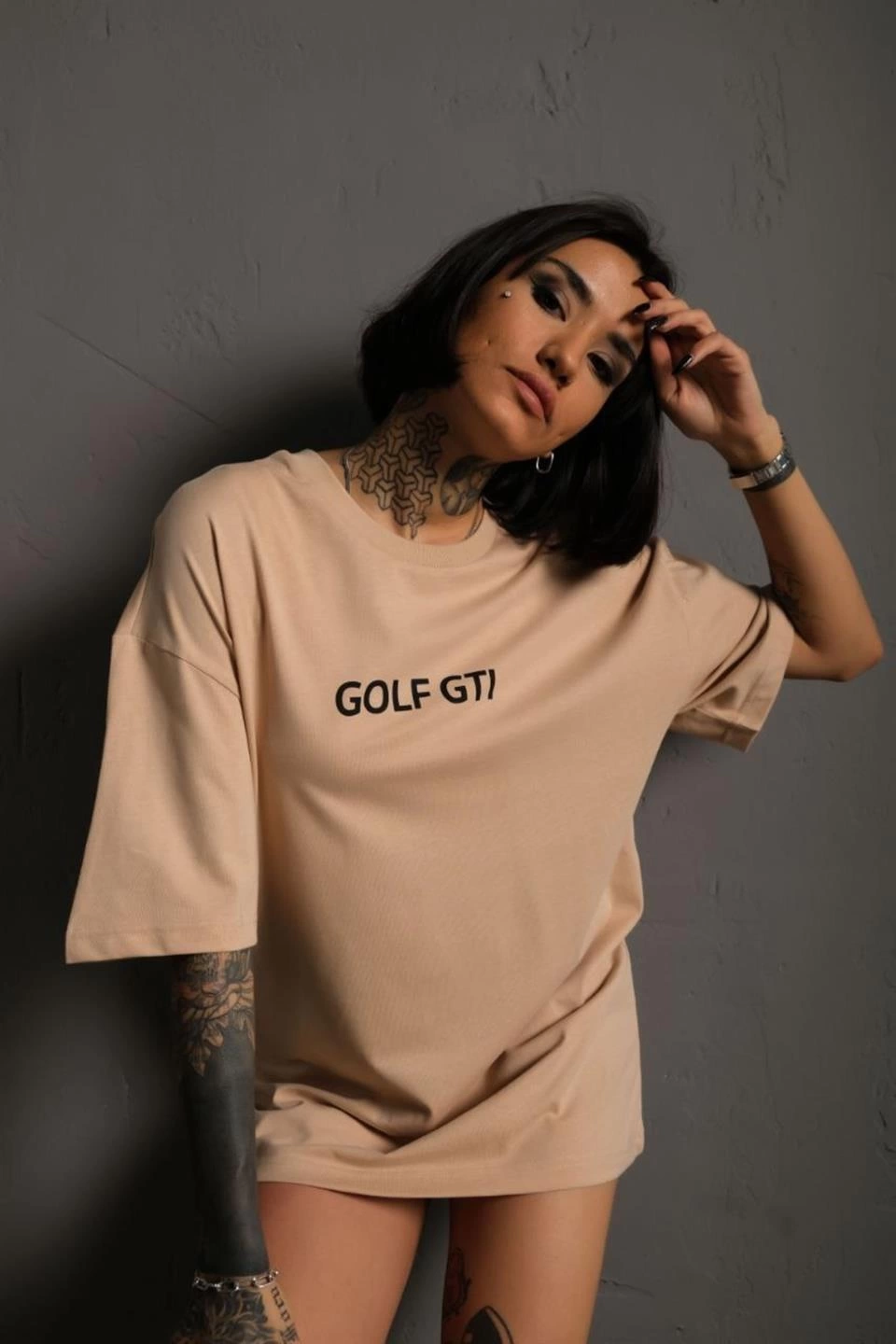 Kadın Oversize Tişört Golf GTI Retro Araba Baskılı T-shirt - Bej