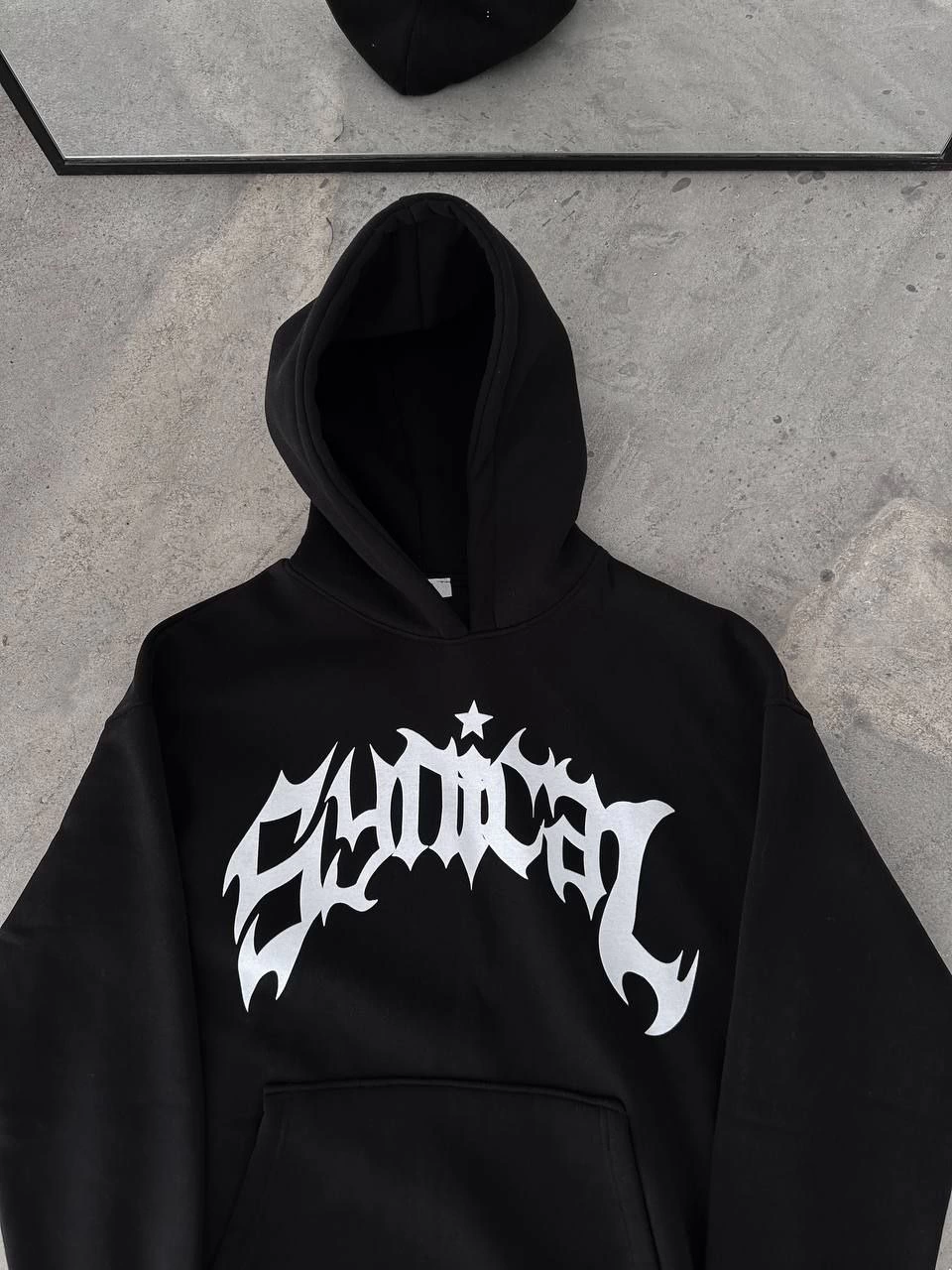 Erkek Kapüşonlu Kanguru Cepli Sweatshirt 3 İplik Pamuklu Baskılı Hoodie - Siyah