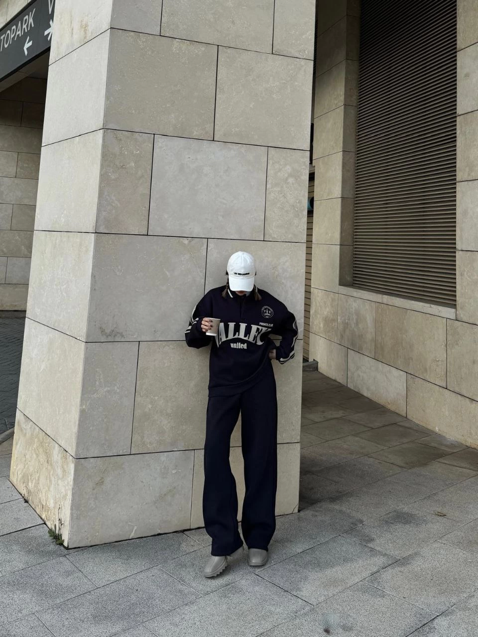 Kadın 3 İplik Pamuklu Yakalı Sweat Baggy Pantolonlu Alt-Üst Takım - Siyah