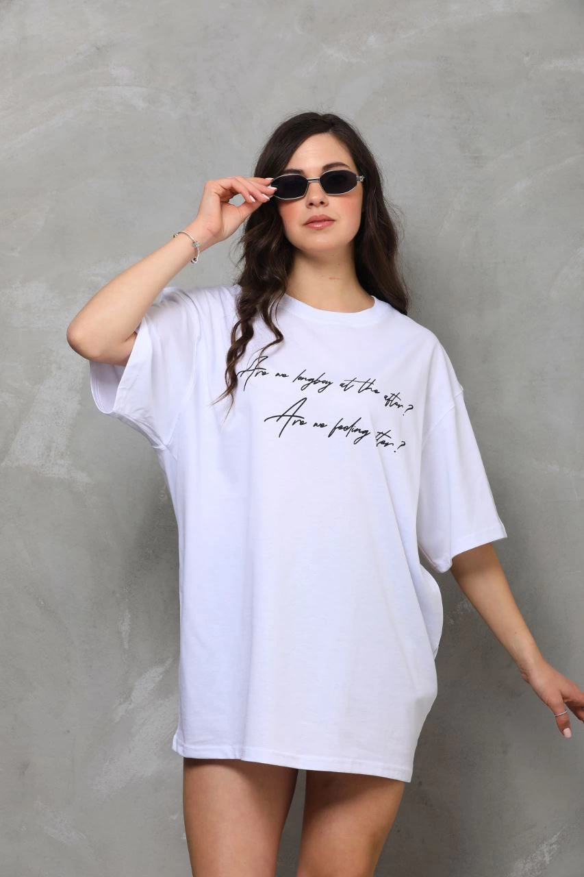 Kadın Kısa Kol Yazlık Tişört Bisiklet Yaka Baskılı Oversize T-Shirt - Beyaz