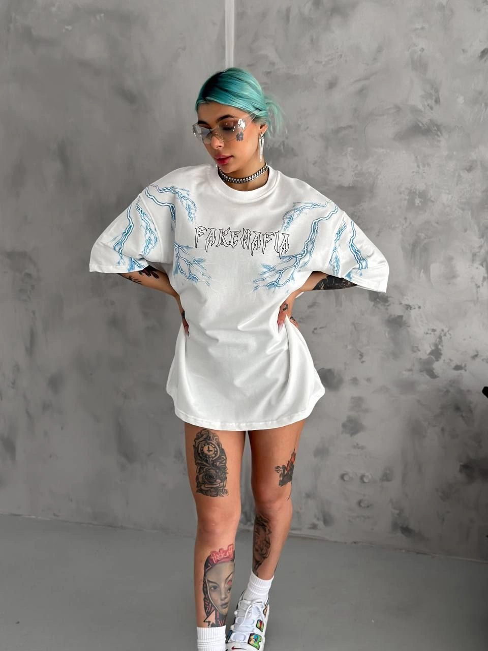 Kadın Bisiklet Yaka Yıldırım Baskılı Kısa kol  T-Shirt - Beyaz