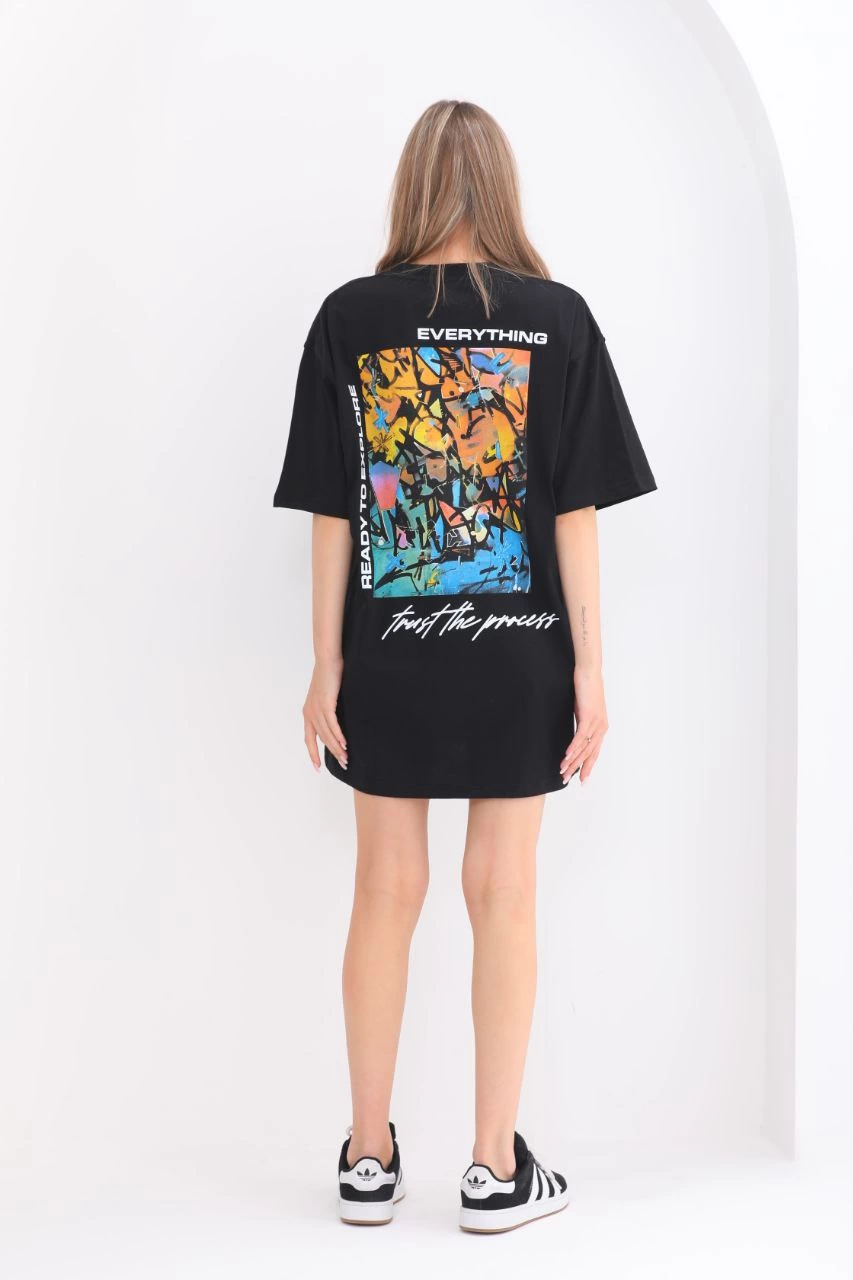 kadın  Bisiklet Yaka Baskılı Oversize T-Shirt - Siyah
