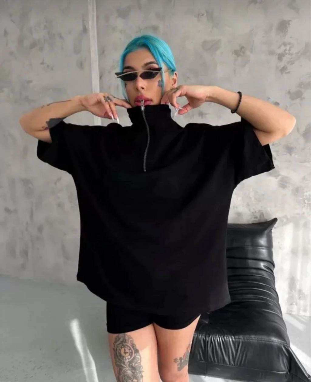 Kadın Yarım Fermuarlı Tişört Düz Oversize T-Shirt - Siyah