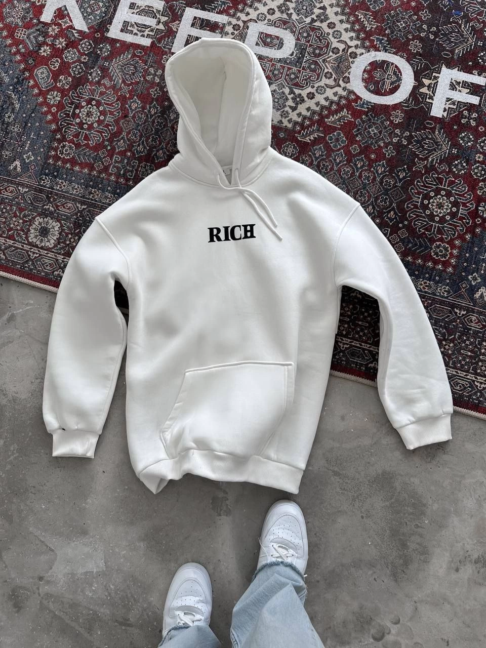 Kadın Kapüşonlu Kanguru Cepli Sweatshirt 3 İplik Pamuklu Baskılı Hoodie - Beyaz