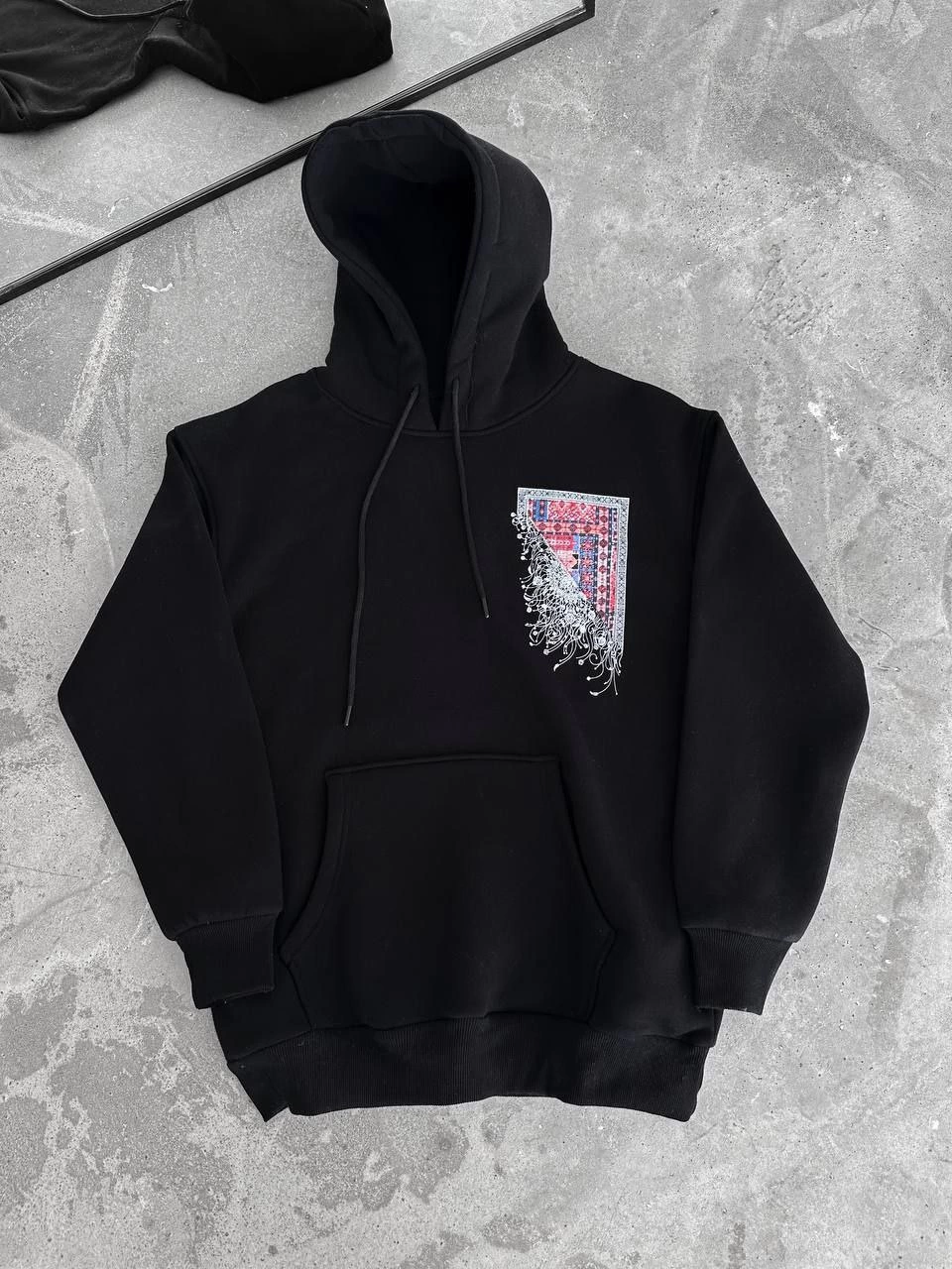 Kadın Kapüşonlu Kanguru Cepli Sweatshirt 3 İplik Pamuklu Baskılı Hoodie - Siyah